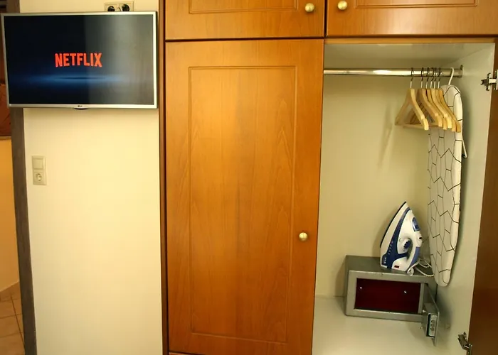 Urban Sea Apts ハニア